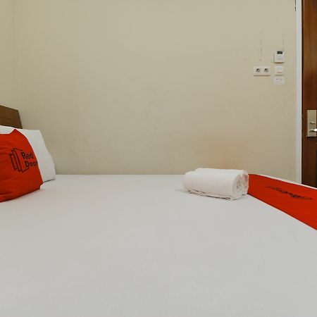 Reddoorz @ Kwitang Hotel จาการ์ตา ภายนอก รูปภาพ