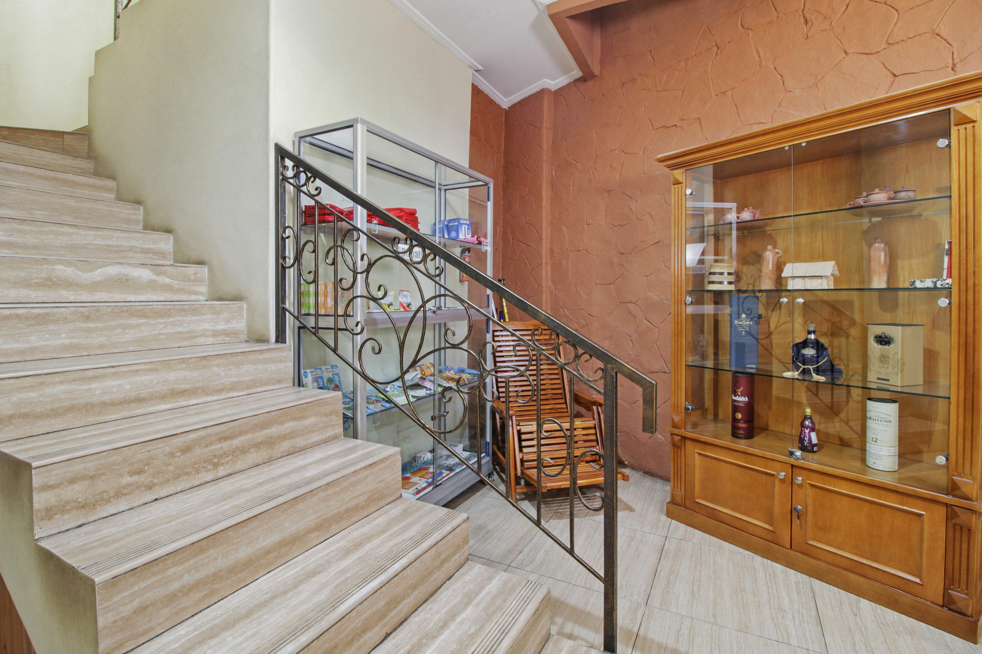 Reddoorz @ Kwitang Hotel จาการ์ตา ภายนอก รูปภาพ
