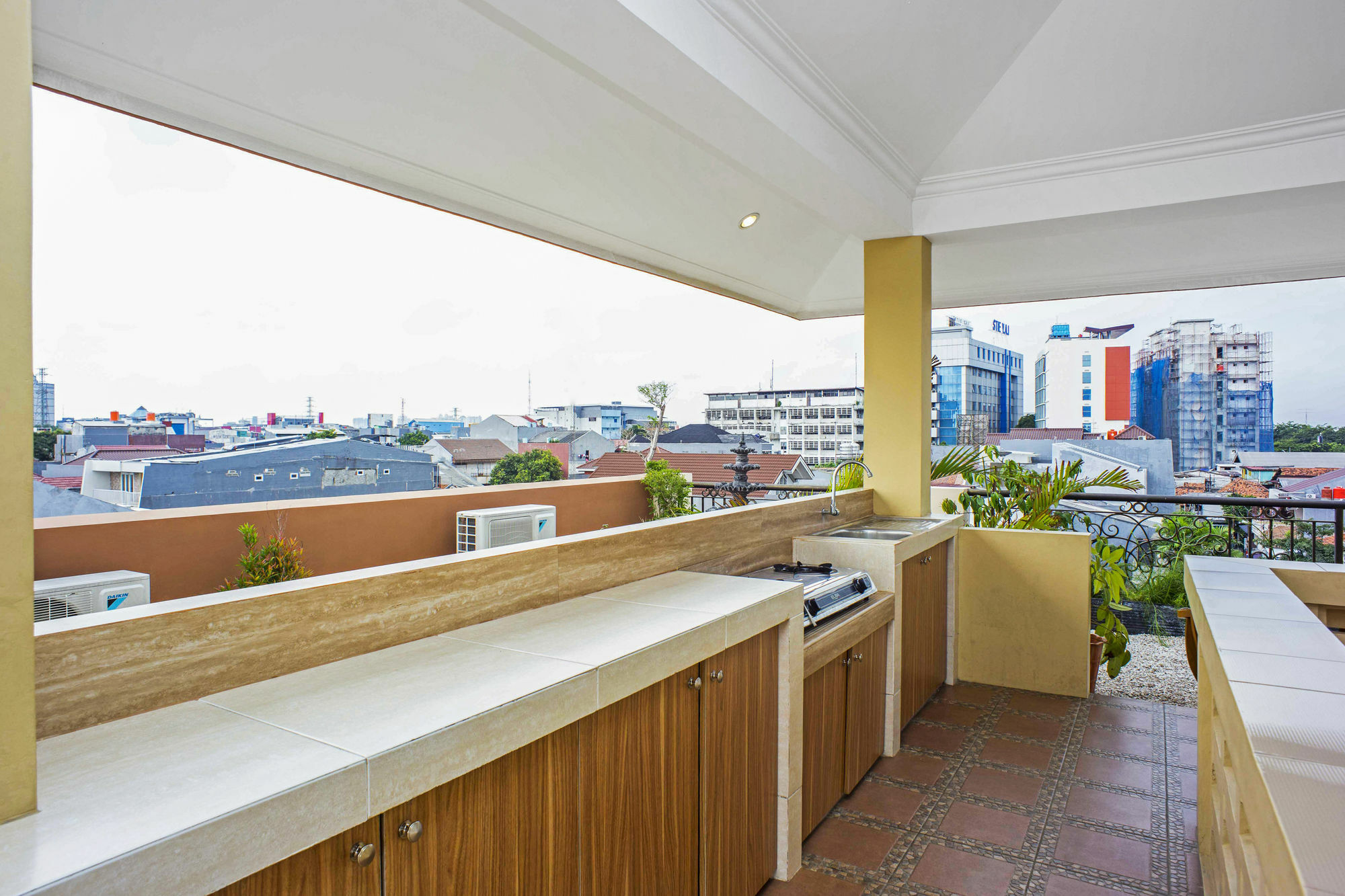 Reddoorz @ Kwitang Hotel จาการ์ตา ภายนอก รูปภาพ