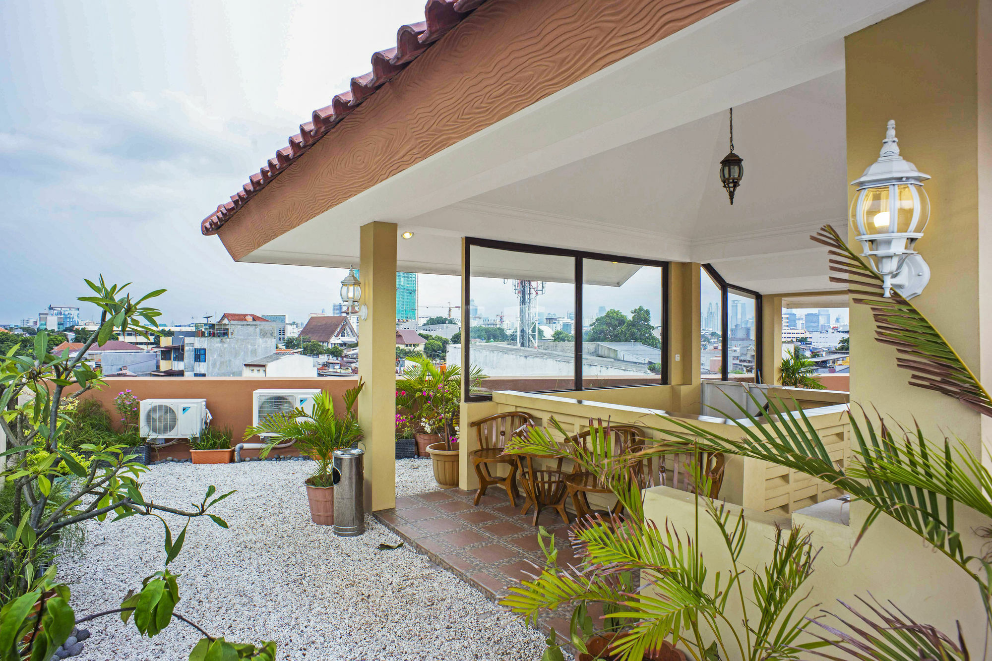 Reddoorz @ Kwitang Hotel จาการ์ตา ภายนอก รูปภาพ