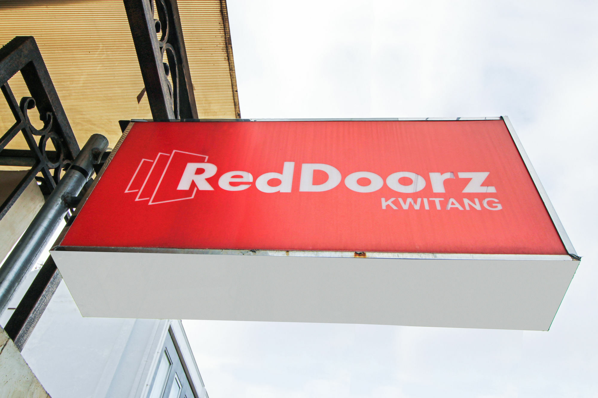 Reddoorz @ Kwitang Hotel จาการ์ตา ภายนอก รูปภาพ