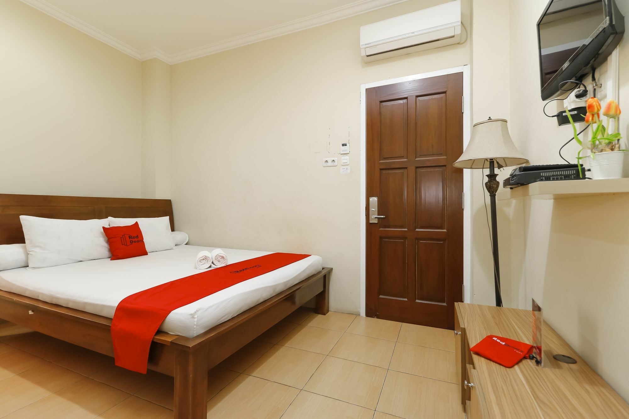 Reddoorz @ Kwitang Hotel จาการ์ตา ภายนอก รูปภาพ